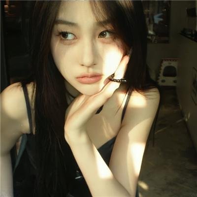 反派儿子抛弃女帝，我反手娶回家